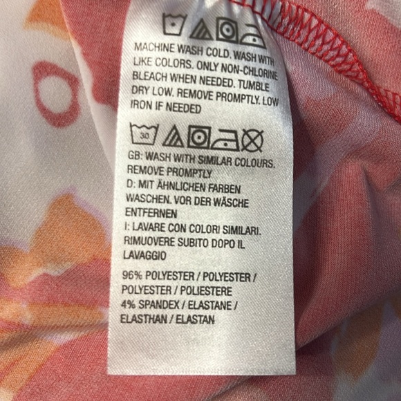 Susan Graver NWT, red with pink and orange flowers beautiful for spring - Picture 5 of 5